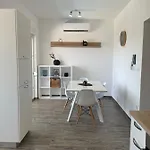 A&a By The Sea Apartment *