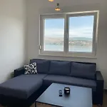 A&a By The Sea Apartment *