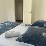A&a By The Sea Apartment