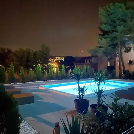 A&a By The Sea Apartment *