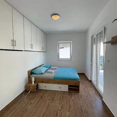 A&a By The Sea Apartment