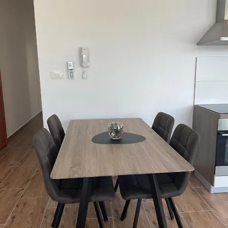 Apartment A&a By The Sea