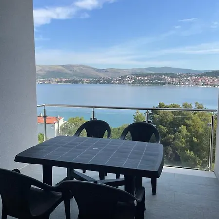 A&a By The Sea Apartment *