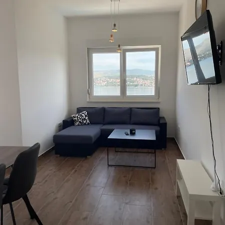 A&a By The Sea * Τρογκίρ