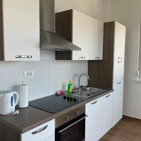 A&a By The Sea Apartment