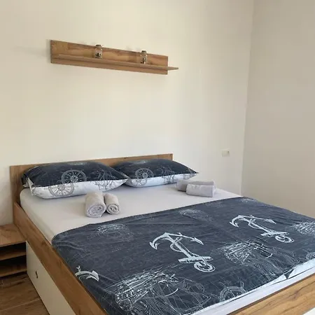 A&a By The Sea Apartman *