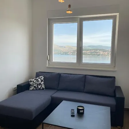 A&a By The Sea Apartman *